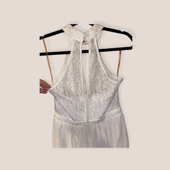 White formal dress - Picture 4 of 14